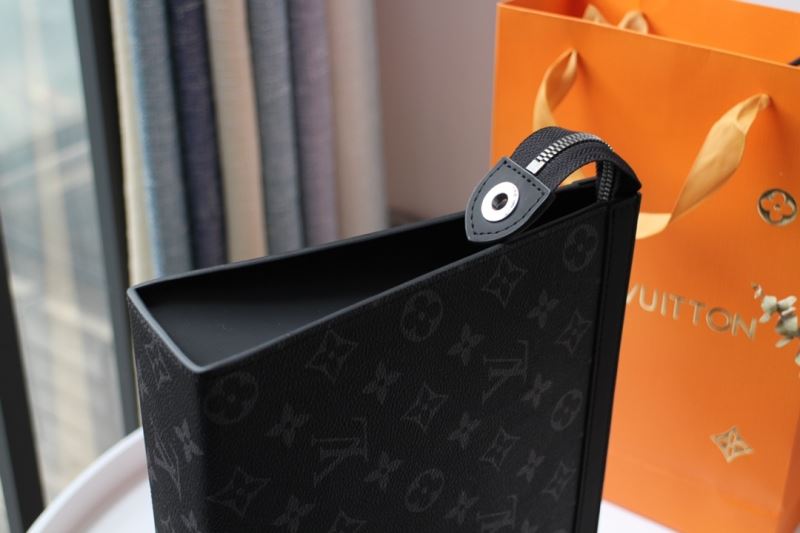 Louis Vuitton Clutch Bags